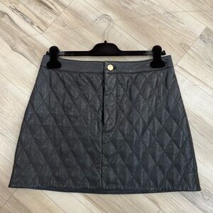 Frame Denim Quilted Mini Skirt in Black